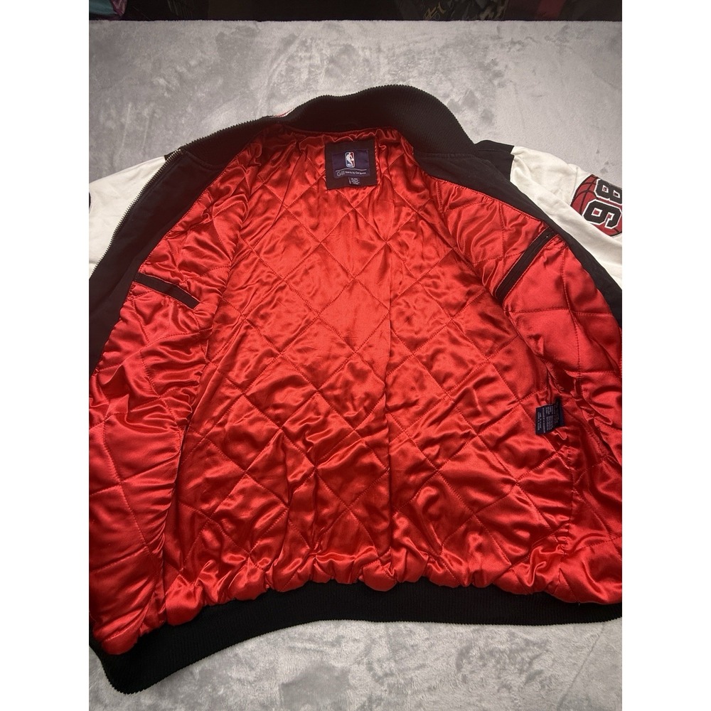 G-III Sports by Carl Banks NBA Chicago Bulls Finals Jacket XL Black White Red - Picture 6 of 9
